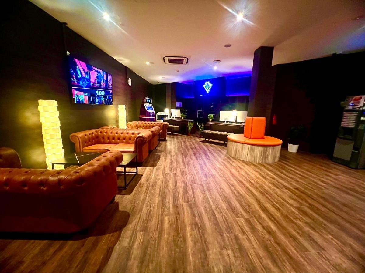 Arena Esports Hotel @ Bugis Village 싱가포르 외부 사진
